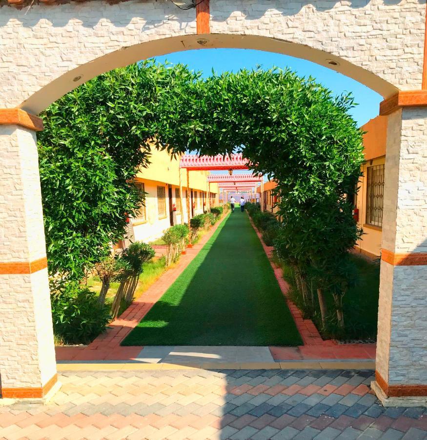 منتجع وشاليهات مورجان الشرق - للعائلات فقط - Dammam Luaran gambar